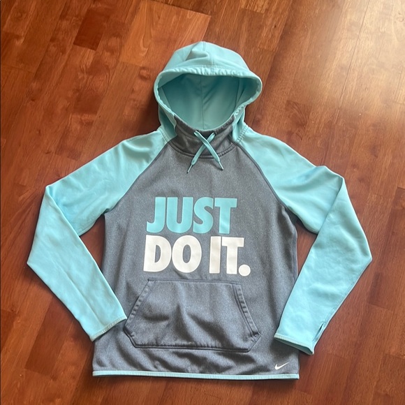 Nike Hoodie Sweater - Picture 6 of 6